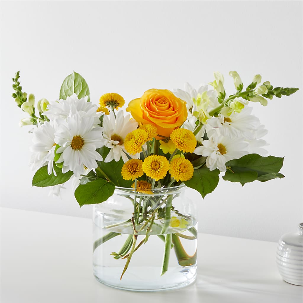 Sun Salutation Bouquet – DAISY'S FLOWER SHOP, Hemet CA