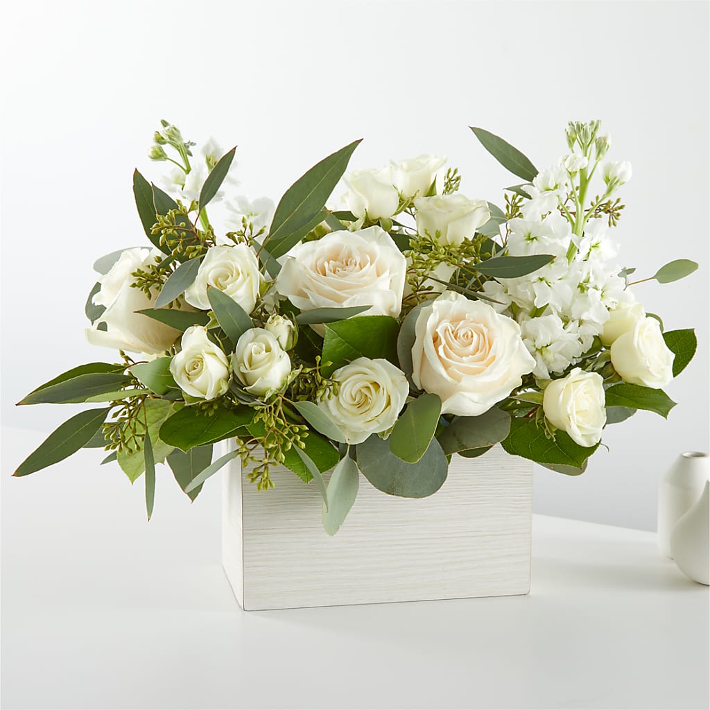 Fresh Linen Box Bouquet – DAISY'S FLOWER SHOP, Hemet CA
