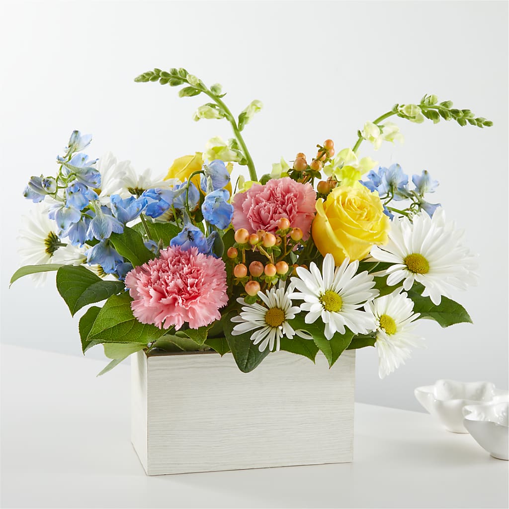 Sun Salutation Box Bouquet – DAISY'S FLOWER SHOP, Hemet CA