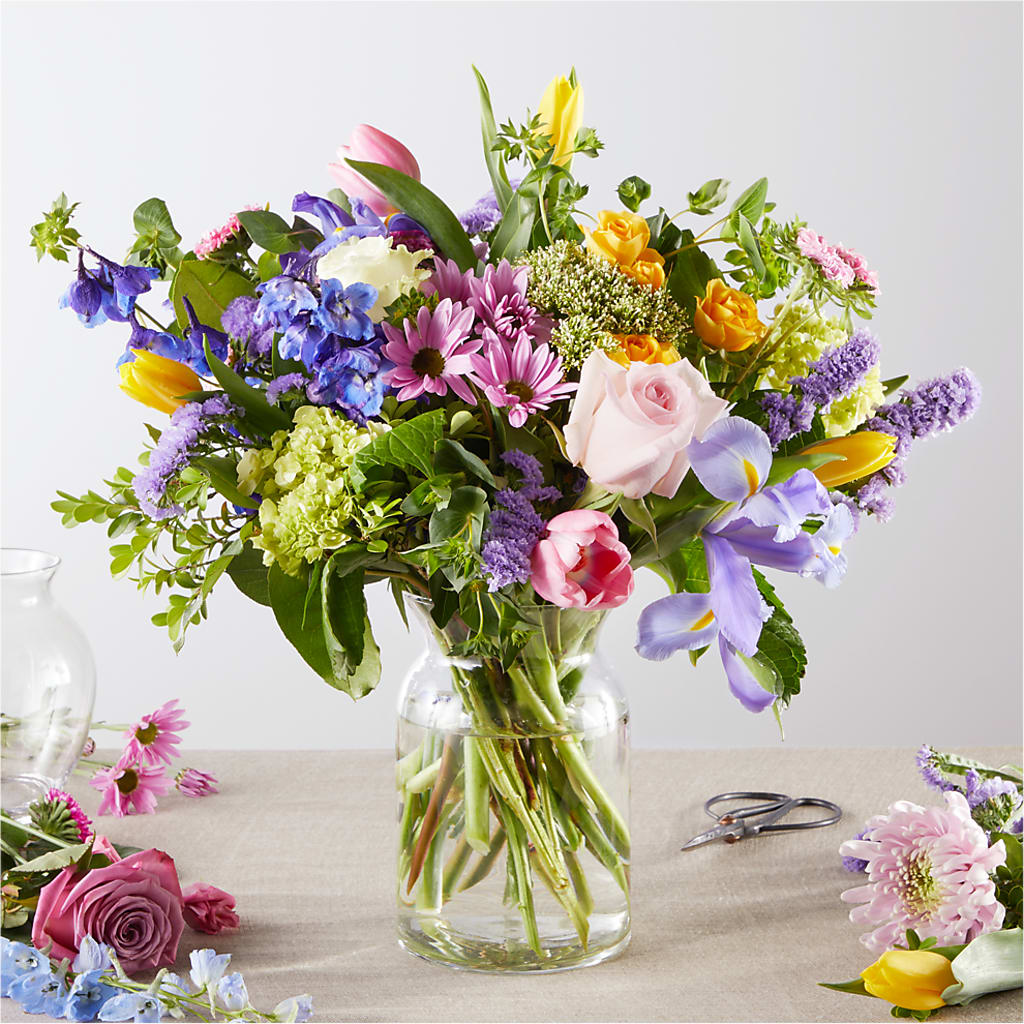 Pastel Tradition - A Florist Original – DAISY'S FLOWER SHOP, Hemet CA