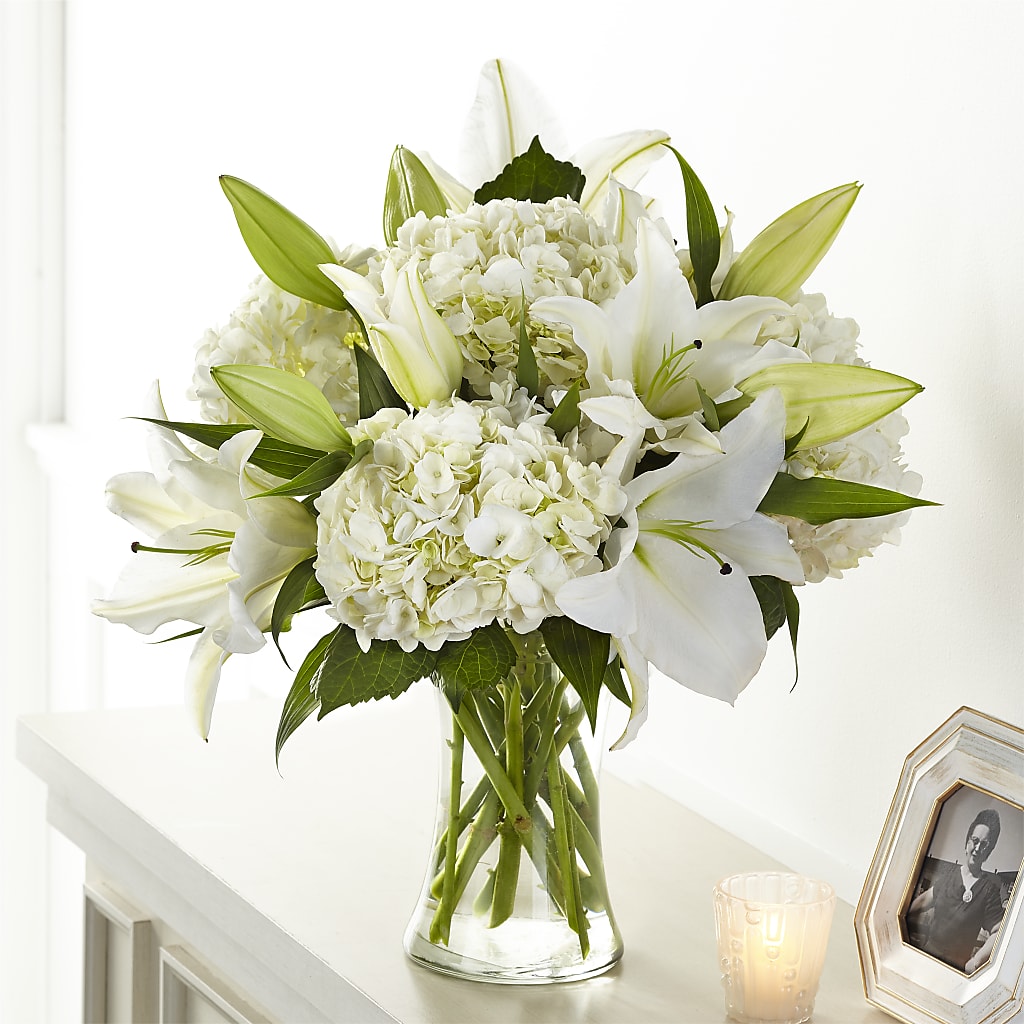 Compassionate Lily Bouquet – DAISY'S FLOWER SHOP, Hemet CA