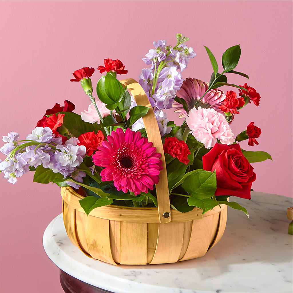 Pink Picnic Basket – DAISY'S FLOWER SHOP, Hemet CA
