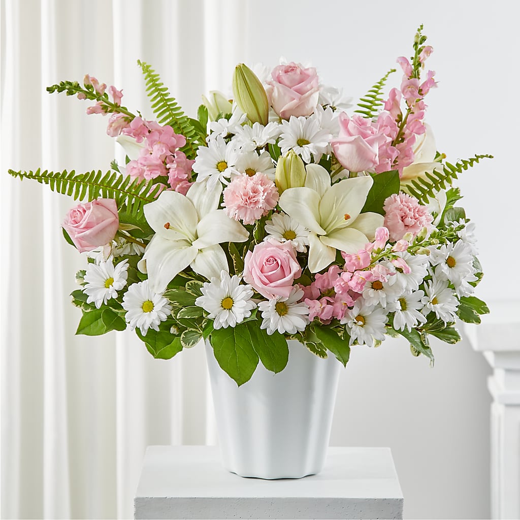 Soft Touch Tabletop Basket – DAISY'S FLOWER SHOP, Hemet CA