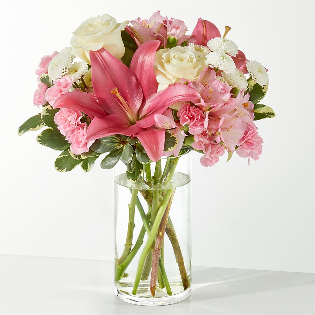 Piece of Cake Bouquet – DAISY'S FLOWER SHOP, Hemet CA