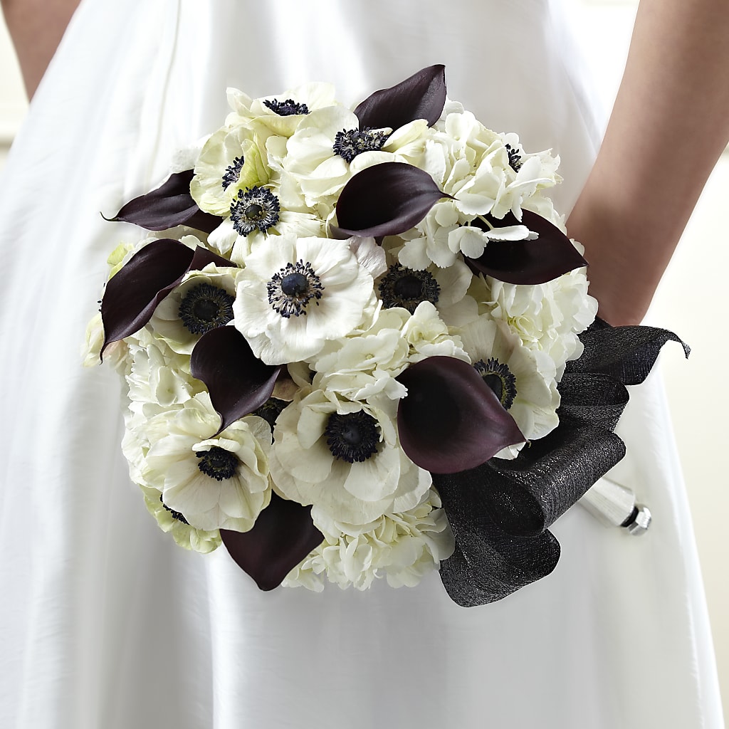 To Have and To Hold Bouquet – DAISY'S FLOWER SHOP, Hemet CA