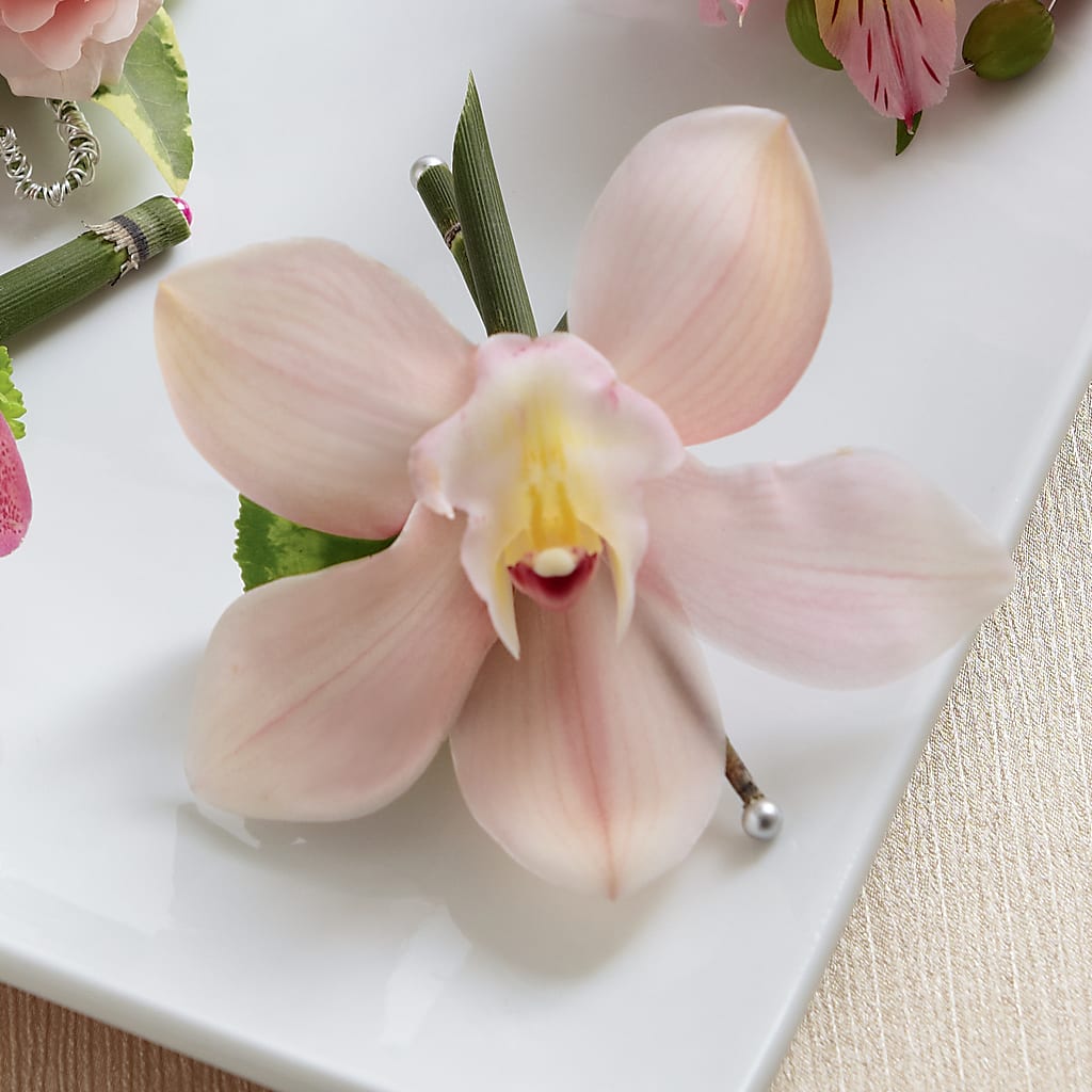Pink Cymbidium Boutonniere – DAISY'S FLOWER SHOP, Hemet CA