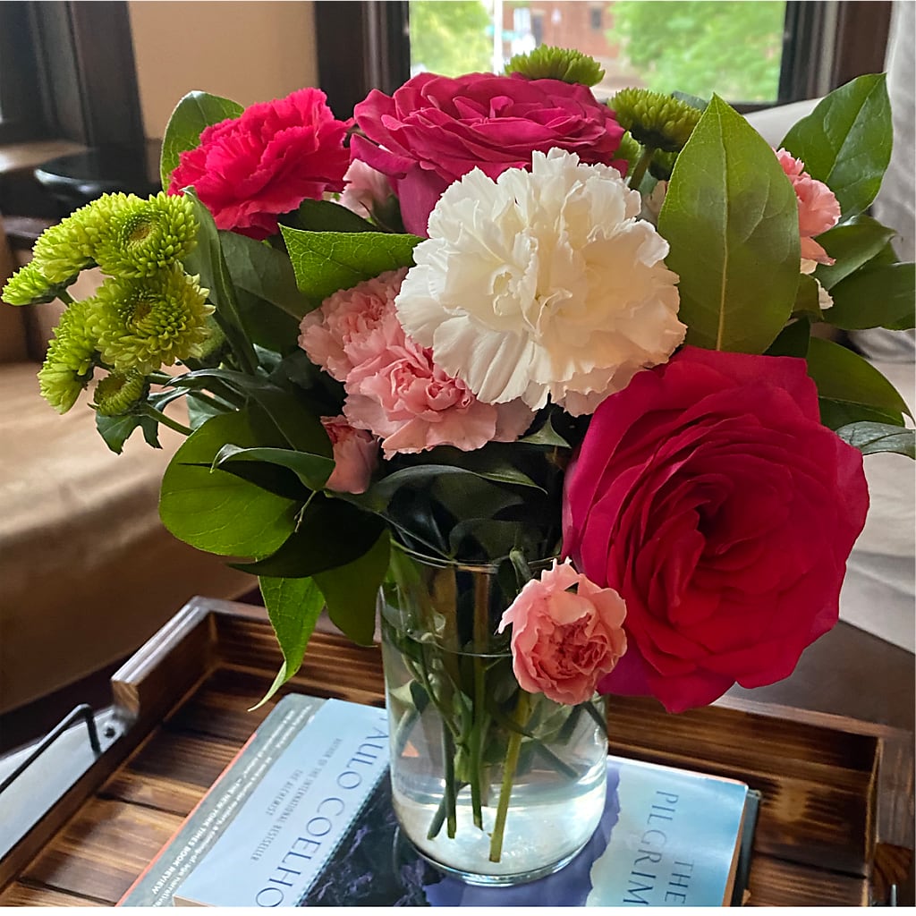 Sweet & Pretty Bouquet – DAISY'S FLOWER SHOP, Hemet CA