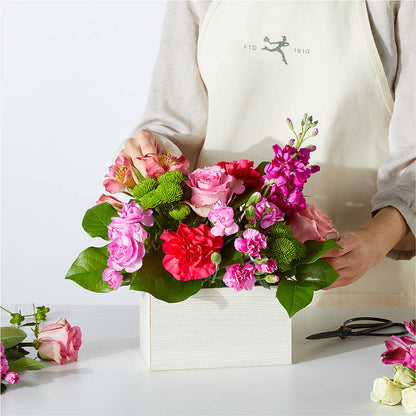 Sweetberry Box – A Florist Original – DAISY'S FLOWER SHOP, Hemet CA