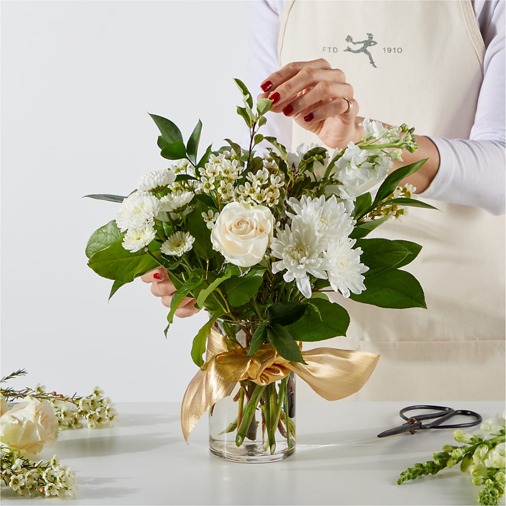 New Beginnings – A Florist Original – DAISY'S FLOWER SHOP, Hemet CA