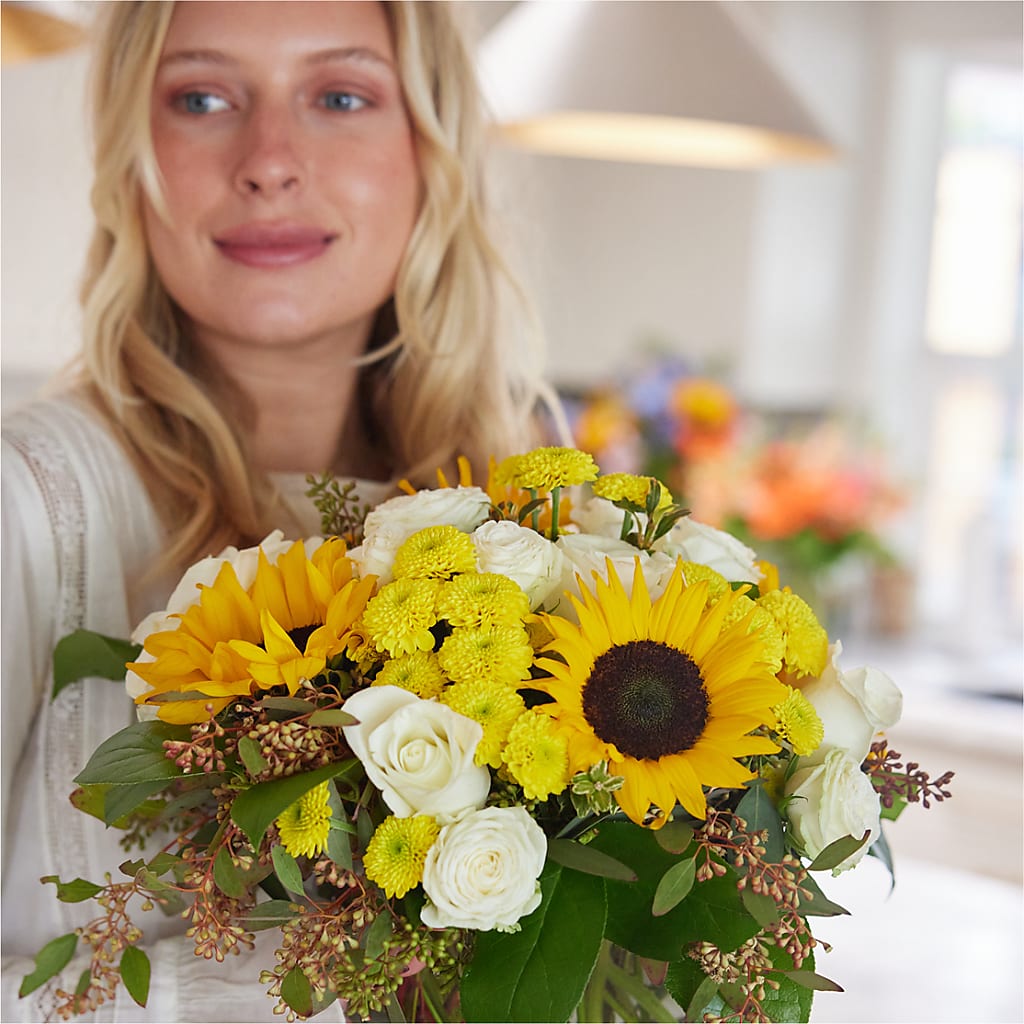 Luminous Morning Bouquet – DAISY'S FLOWER SHOP, Hemet CA