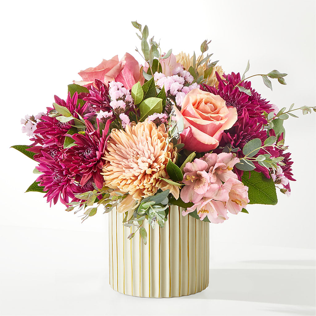 Berry Cobbler Bouquet with Ivory Vase – DAISY'S FLOWER SHOP, Hemet CA