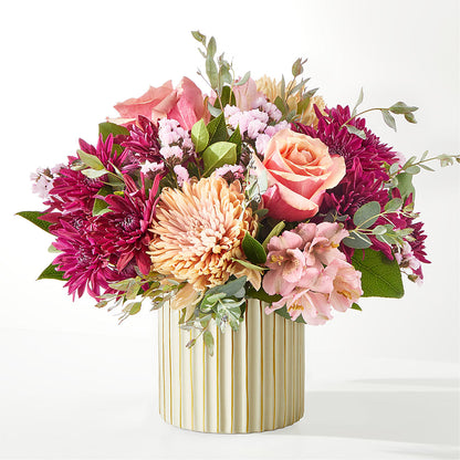 Berry Cobbler Bouquet with Ivory Vase – DAISY'S FLOWER SHOP, Hemet CA