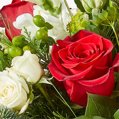 Deck the Halls Bouquet – DAISY'S FLOWER SHOP, Hemet CA