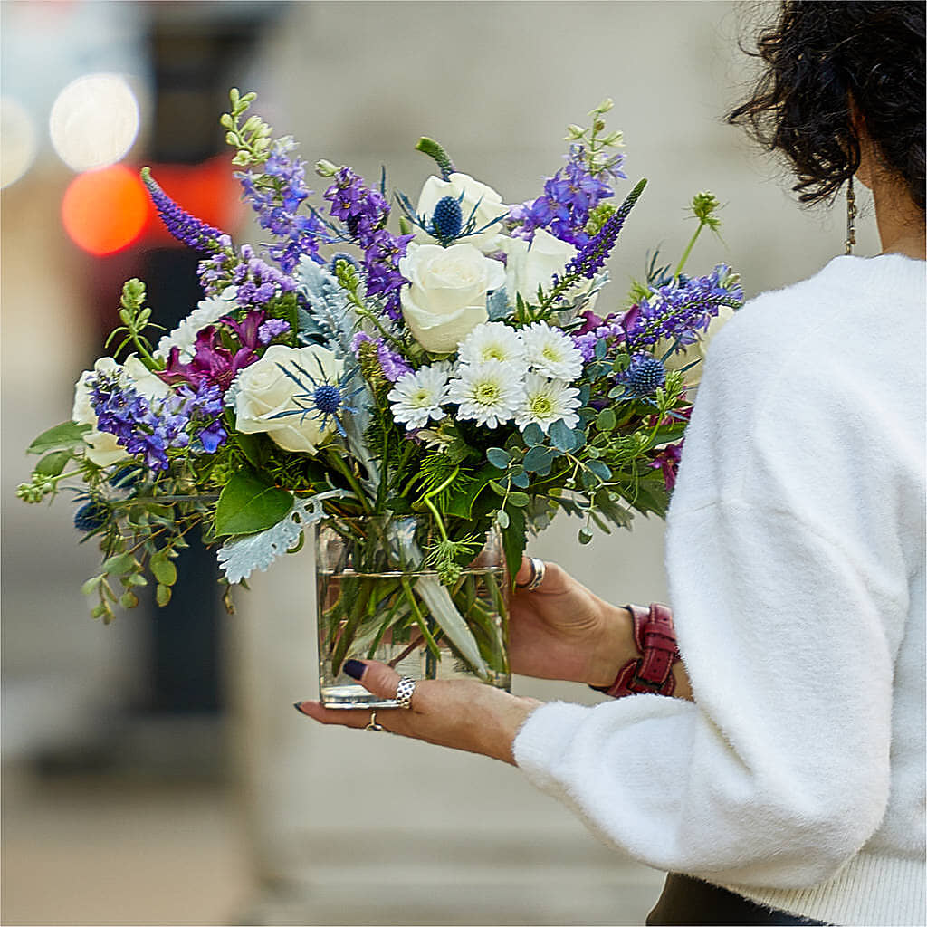 Shooting Star Bouquet – DAISY'S FLOWER SHOP, Hemet CA