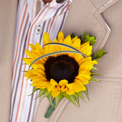 Free Spirit Boutonniere – DAISY'S FLOWER SHOP, Hemet CA